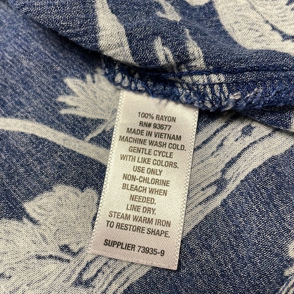 Soft Tropical Tank Blouse - Picture 4 of 5